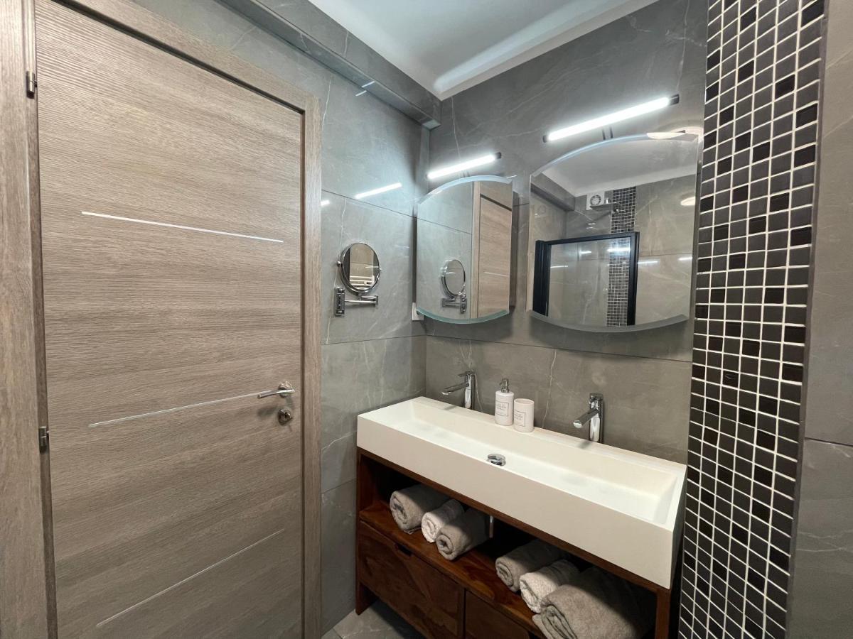 Charming Ac 2-Bedroom Apartment Antibes City Center Family, Couples Friendly מראה חיצוני תמונה